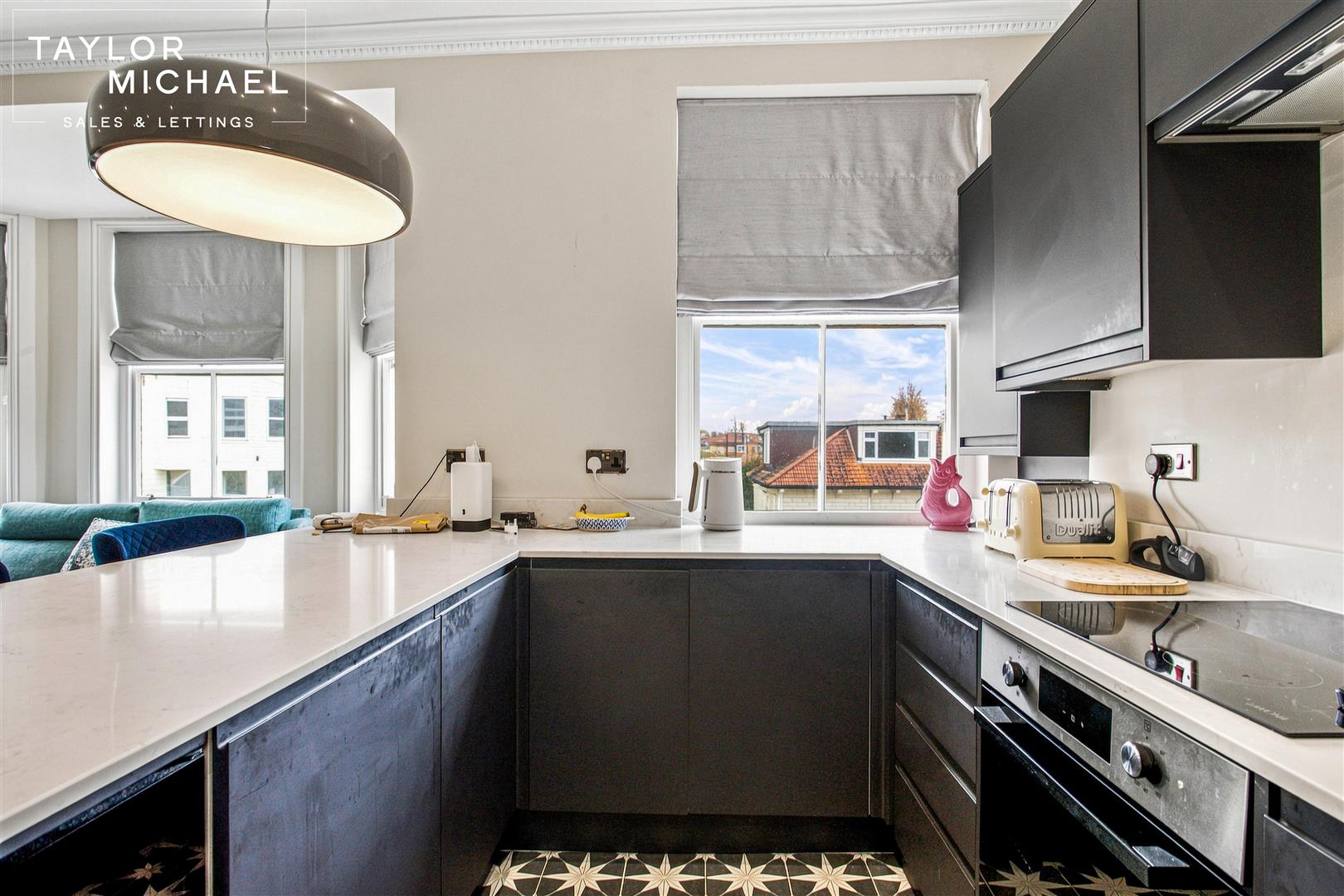 Kitchen / Living Room